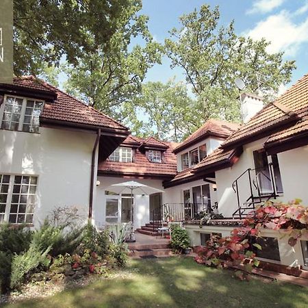 Krzysin Hotel Podkowa Leśna Kültér fotó